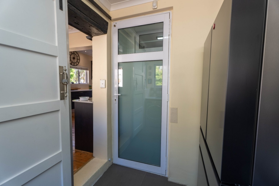 3 Bedroom Property for Sale in Mountainside Western Cape